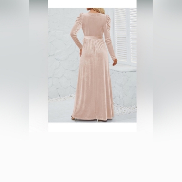 Chic Long Sleeve Cream Maxi Dress - Picture 1 of 12